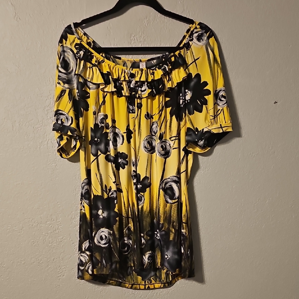 📢5 For $20 Yellow and Black Ruffled Short Sleeve Blouse